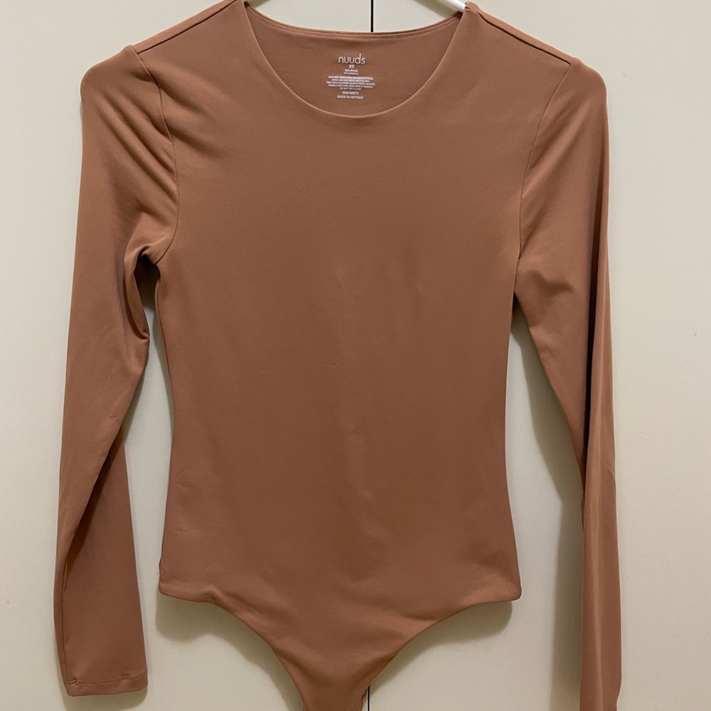 NUUDS- Women's Long Sleeve Crewneck Bodysuit - Clay - Clay / XS
